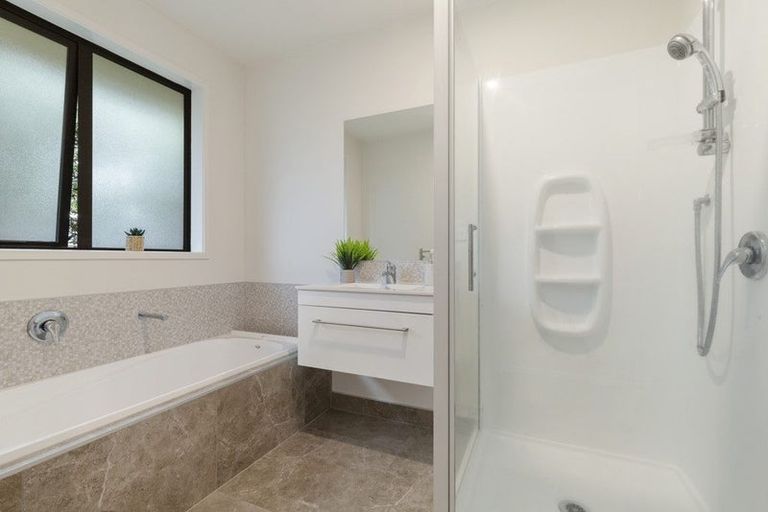 Photo of property in 86 Westmuir Crescent, Pokeno, 2402