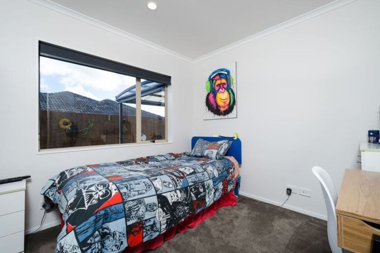 Photo of property in 21 Richfield Crescent, Westgate, Auckland, 0614