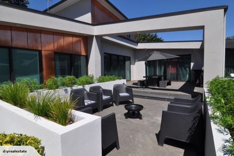 Photo of property in 120a Clyde Road, Ilam, Christchurch, 8041