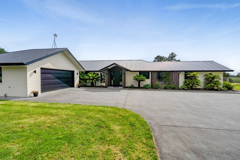 Photo of property in 376 Egmont Road, Hillsborough, New Plymouth, 4372