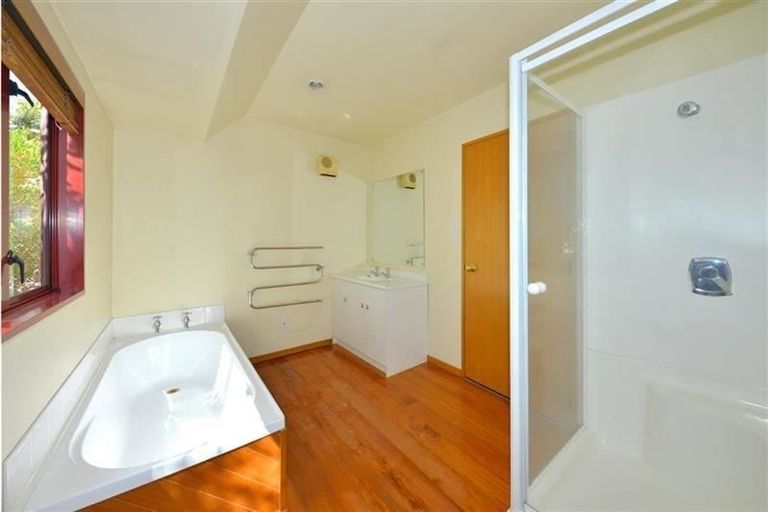 Photo of property in 99 Weston Road, St Albans, Christchurch, 8052