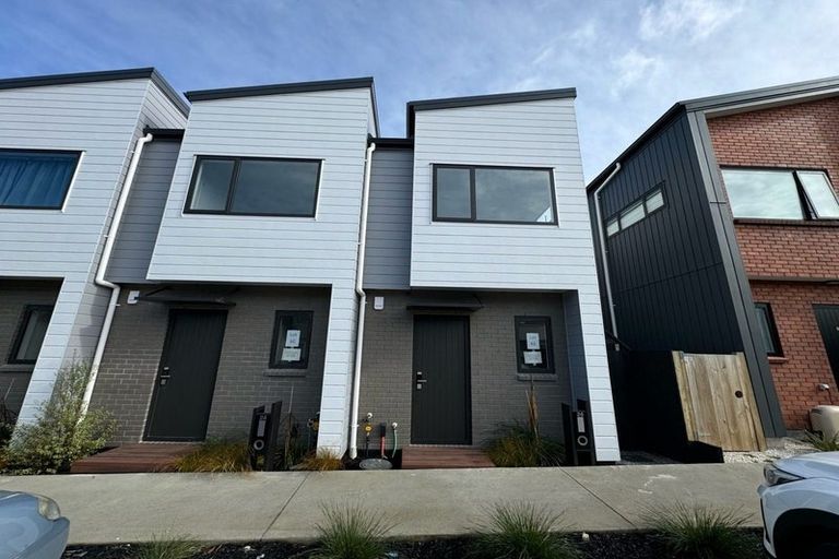 Photo of property in 20 Kiato Lane, Flat Bush, Auckland, 2019