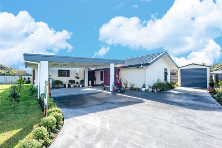 Photo of property in 14 Tuamotu Park, Wainui, Gisborne, 4010