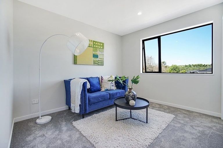 Photo of property in 12 Laquinta Place, Flat Bush, Auckland, 2019