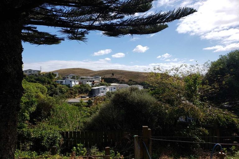 Photo of property in 21a Lomita Road, Johnsonville, Wellington, 6037