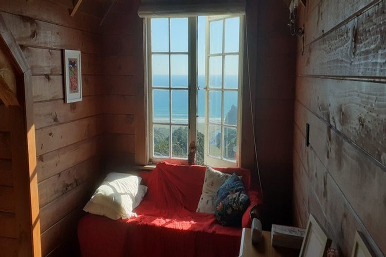 Photo of property in 132 Lone Kauri Road, Karekare, New Lynn, 0772