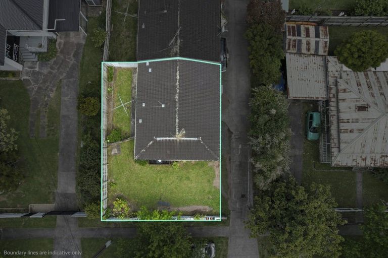 Photo of property in 1/3 Willerton Avenue, New Lynn, Auckland, 0600