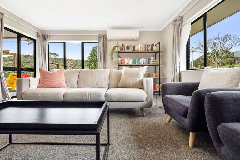 Photo of property in 61 Kanuka Road, Bombay, 2675