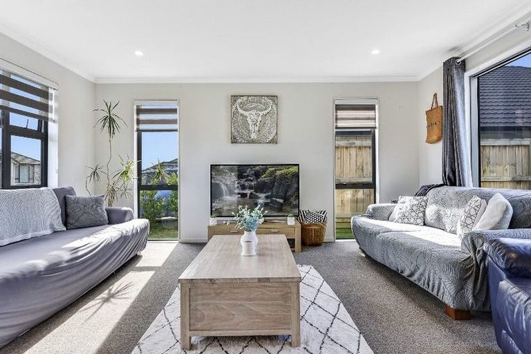 Photo of property in 8 Kaaka Street, Cambridge, 3434