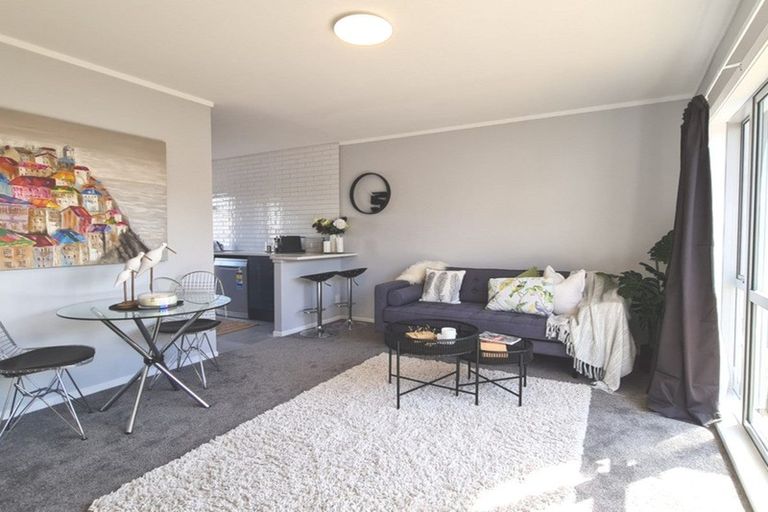 Photo of property in 2/30 Park Avenue, Papatoetoe, Auckland, 2025