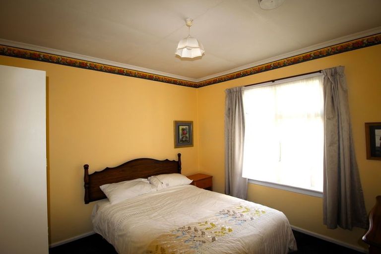 Photo of property in 69 Test Street, South Hill, Oamaru, 9400