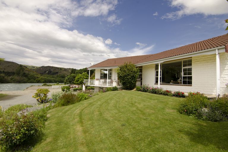 Photo of property in 2 Tweed Street, Roxburgh, 9500