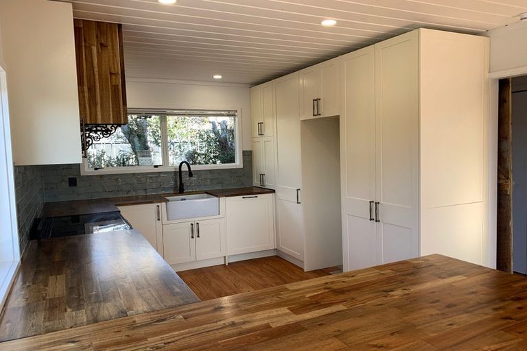 Photo of property in 31 Wesley Avenue, Frankleigh Park, New Plymouth, 4310