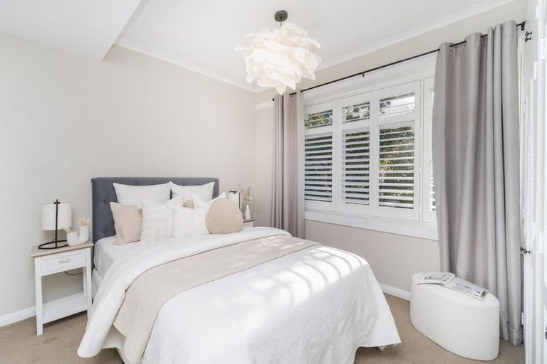 Photo of property in 37 Miro Street, Takaro, Palmerston North, 4410
