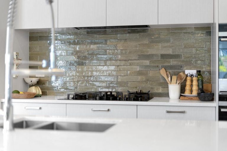 Photo of property in 18 Kahu Close, Orewa, 0931