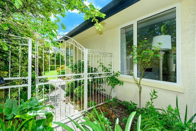 Photo of property in 15a Harrow Street, Phillipstown, Christchurch, 8011