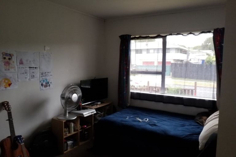 Photo of property in 5 Fairdale Avenue, Red Hill, Papakura, 2110