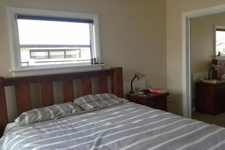 Photo of property in 52 Wallace Place, Westown, New Plymouth, 4310