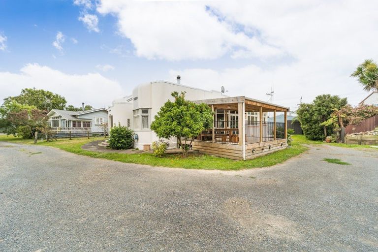 Photo of property in 3 Lena Place, Foxton, 4814