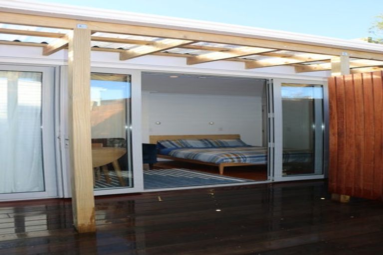 Photo of property in 12 Hall Street, Newtown, Wellington, 6021