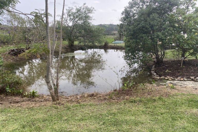 Photo of property in 51 Sterling Road, Paparoa, 0571