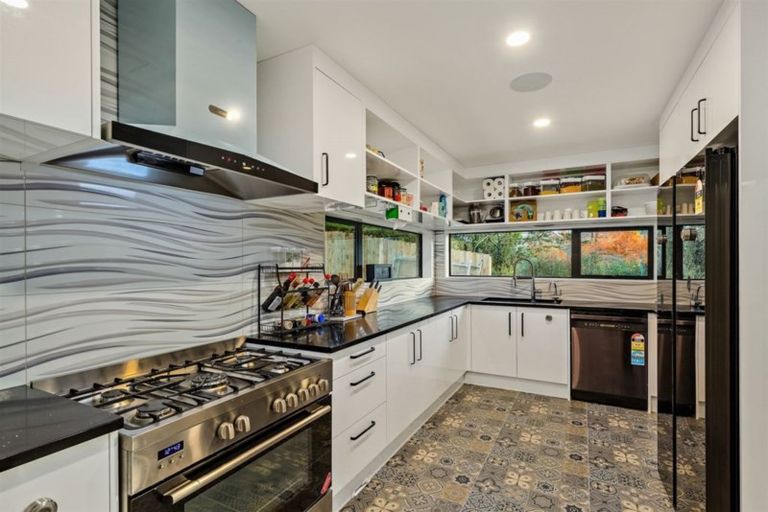 Photo of property in 34a Sherwood Avenue, Te Atatu South, Auckland, 0610