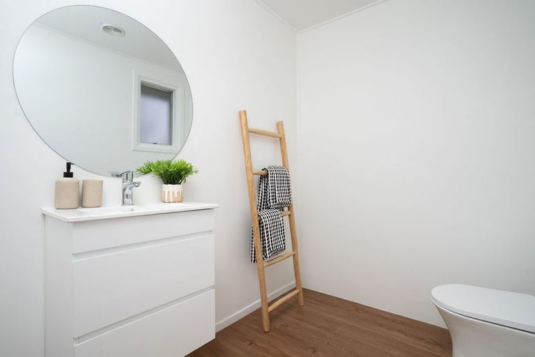 Photo of property in 4/53 Brockworth Place, Riccarton, Christchurch, 8011