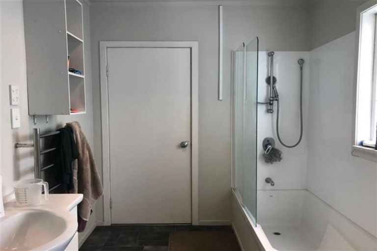 Photo of property in 1/146b Great South Road, Manurewa, Auckland, 2102