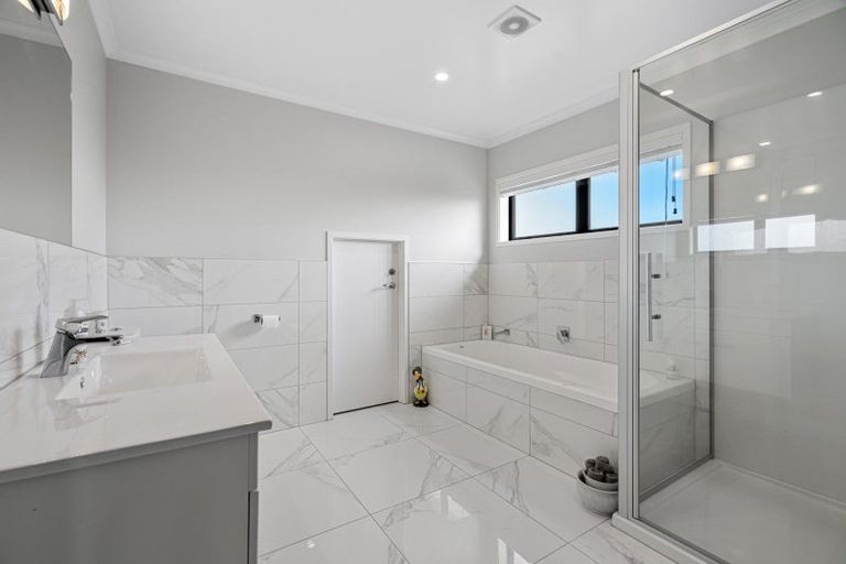 Photo of property in 3 Oceania Sands Way, Papamoa Beach, Papamoa, 3118