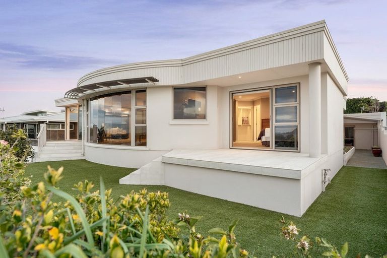 Photo of property in 3 Seaview Road, Otumoetai, Tauranga, 3110