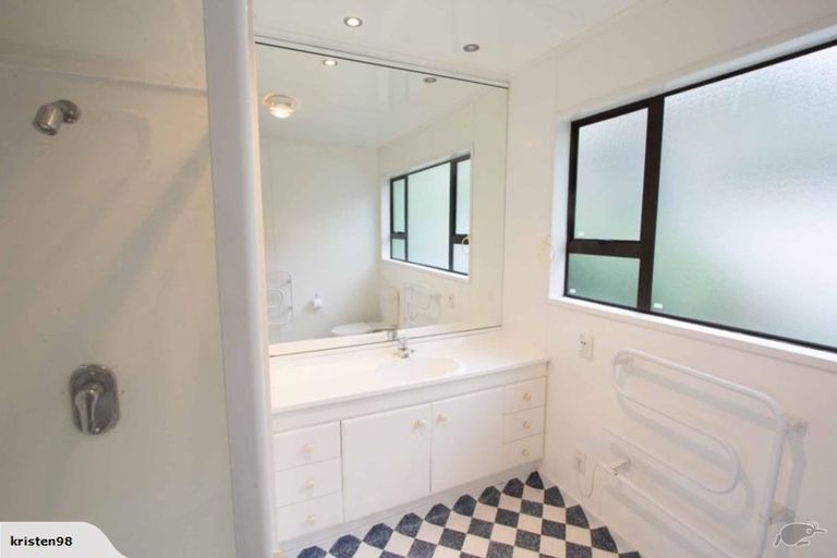 Photo of property in 16 Hornsey Road, Melrose, Wellington, 6023