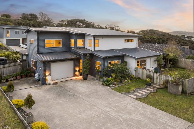 Photo of property in 130 Navigation Drive, Whitby, Porirua, 5024