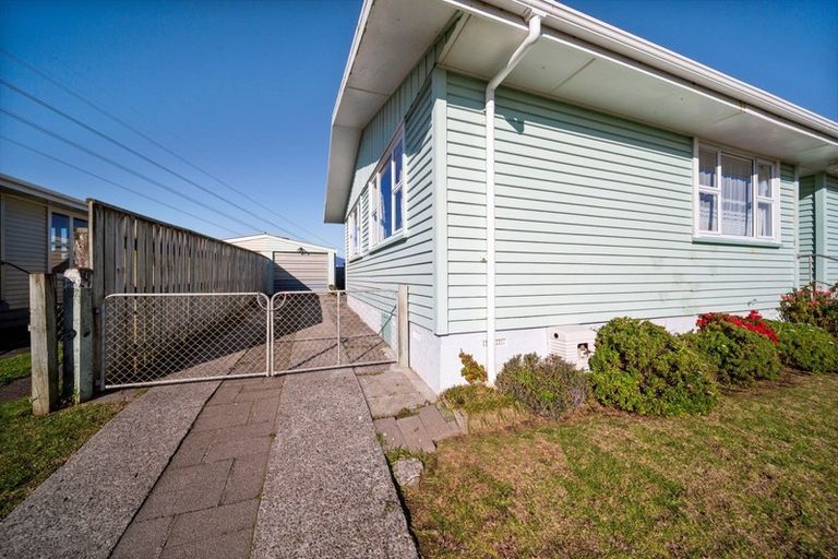 Photo of property in 10 Tohu Place, Spotswood, New Plymouth, 4310