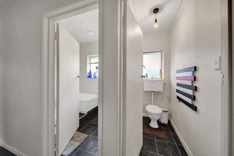 Photo of property in 49 Castle Street, Eltham, 4322