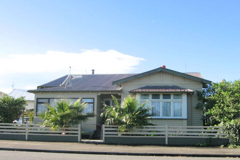 Photo of property in 67 Nelson Crescent, Napier South, Napier, 4110