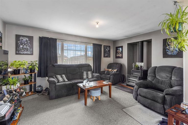 Photo of property in 6 Soberton Street, Aranui, Christchurch, 8061