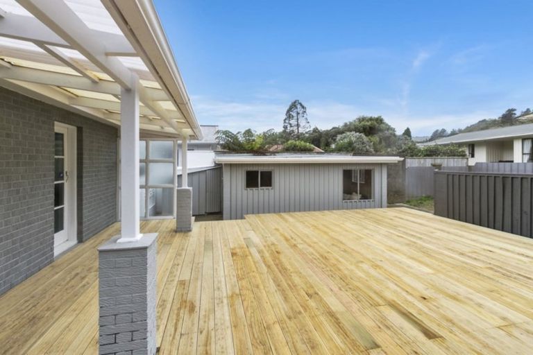 Photo of property in 20 Parenga Street, Wainuiomata, Lower Hutt, 5014