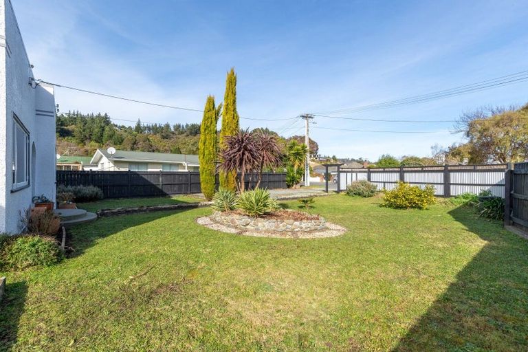 Photo of property in 9 Mangaroa Hill Road, Maoribank, Upper Hutt, 5018