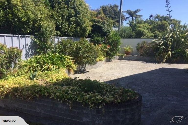 Photo of property in 2/94 Pretoria Street, Hutt Central, Lower Hutt, 5010