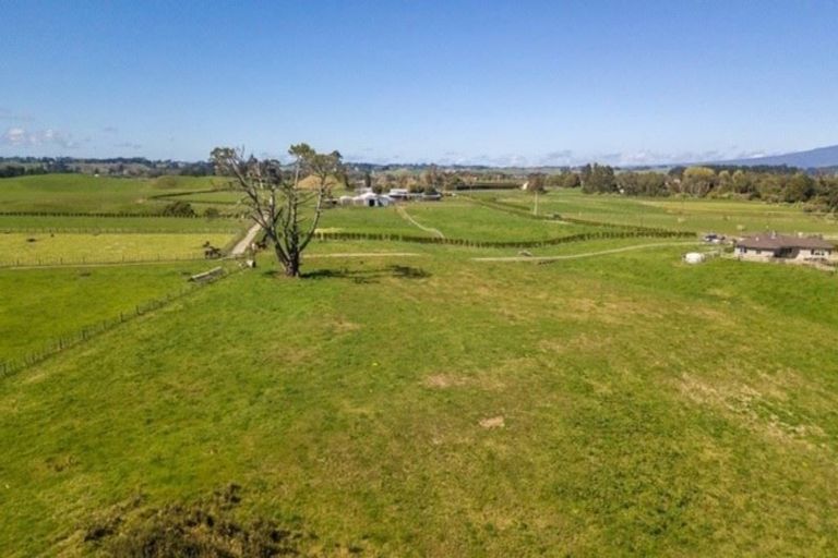 Photo of property in 313 Egmont Road, Hillsborough, New Plymouth, 4372