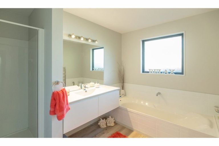 Photo of property in 5 Kestrel Place, Woolston, Christchurch, 8023