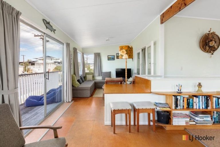 Photo of property in 24 Seaforth Road, Waihi Beach, 3611