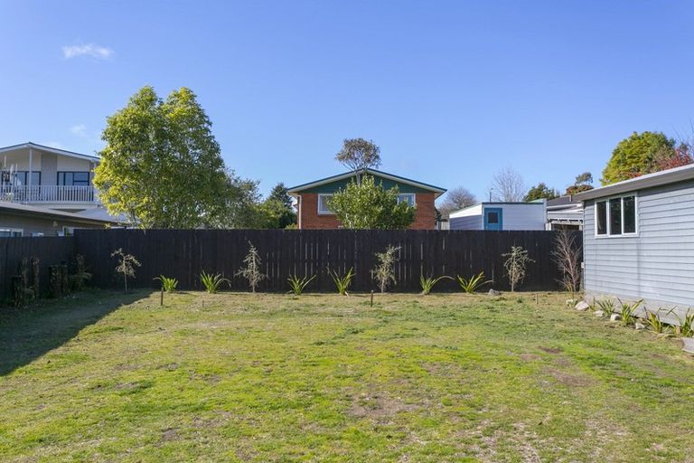 Photo of property in 20a Frederick Street, Two Mile Bay, Taupo, 3330