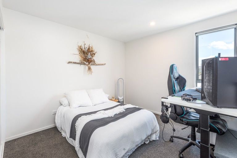 Photo of property in 2/20 Hume Street, Sydenham, Christchurch, 8023