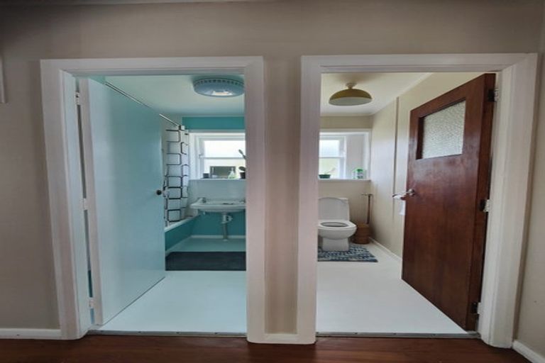 Photo of property in 17 Boyd Grove, Naenae, Lower Hutt, 5011