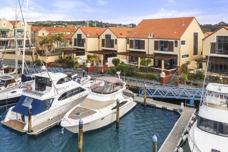 Photo of property in 105 Waterside Crescent, Gulf Harbour, Whangaparaoa, 0930
