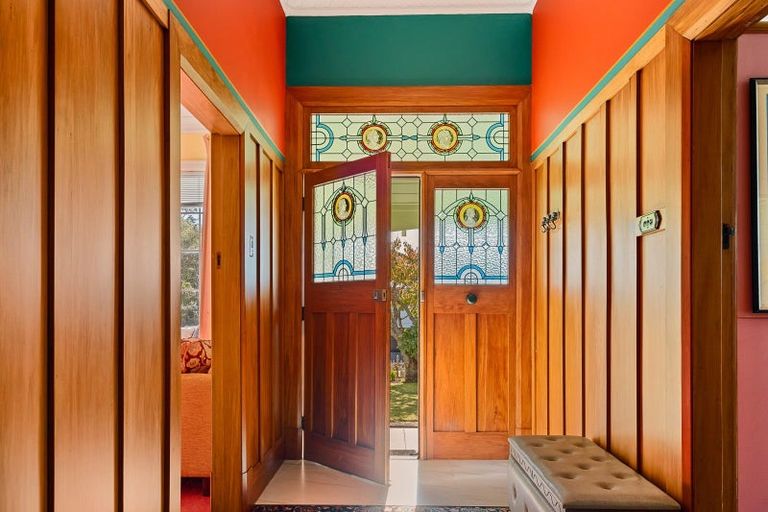 Photo of property in 21 Barrett Street, Westown, New Plymouth, 4310