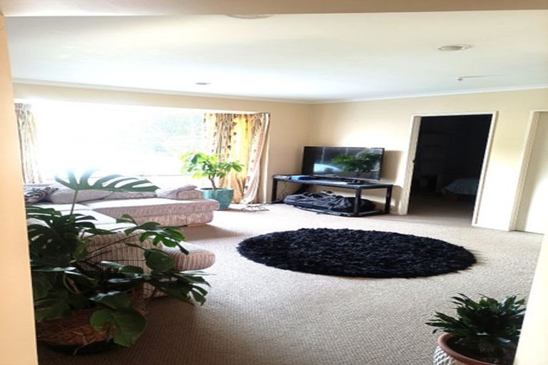 Photo of property in 5b Olwyn Place, Greenhithe, Auckland, 0632