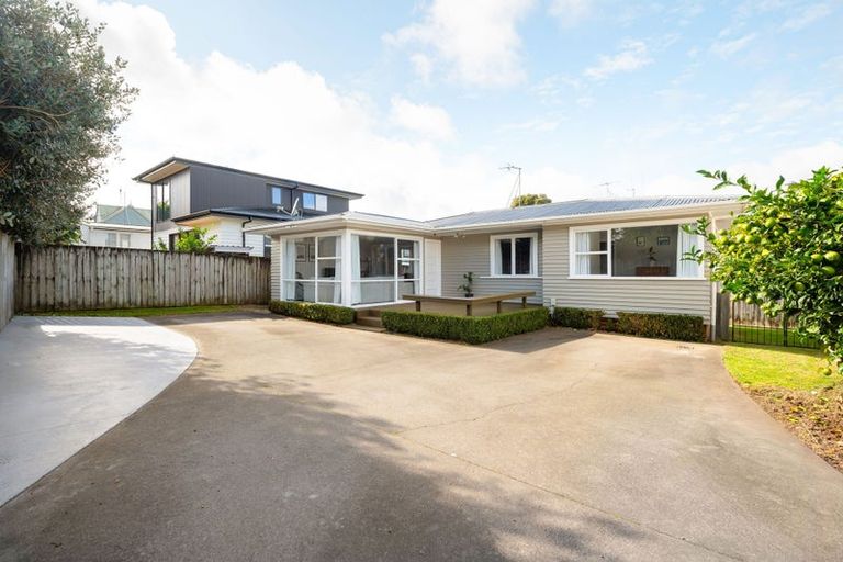 Photo of property in 4a Gibson Road, Dinsdale, Hamilton, 3204