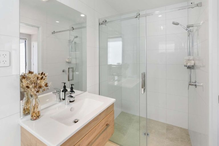 Photo of property in 27 Tangaroa Place, Poike, Tauranga, 3112